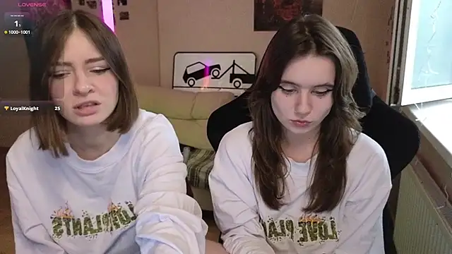 Blackpinkkitens online show from 07-06-26, 03:58