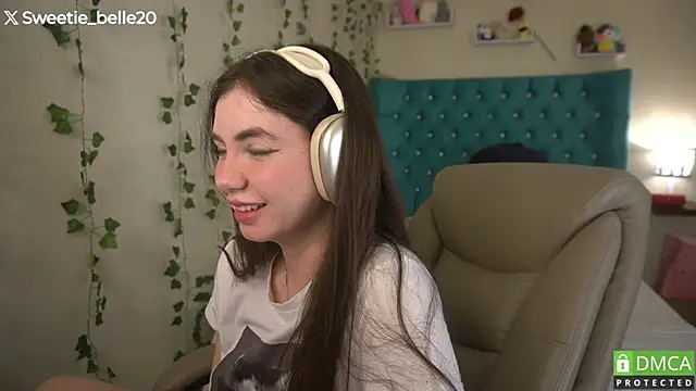 Snapshot of Iam-Angie chatting on 07-21-26, 10:55 Iam-Angie online show from 07-21-26, 10:55