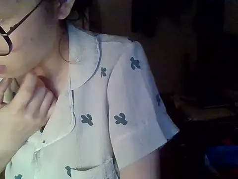 Bonnie-ee online show from 06-27-26, 12:00