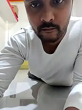 Snapshot of Yoursunnysuraj chatting on 06-28-26, 03:46 Yoursunnysuraj online show from 06-28-26, 03:46