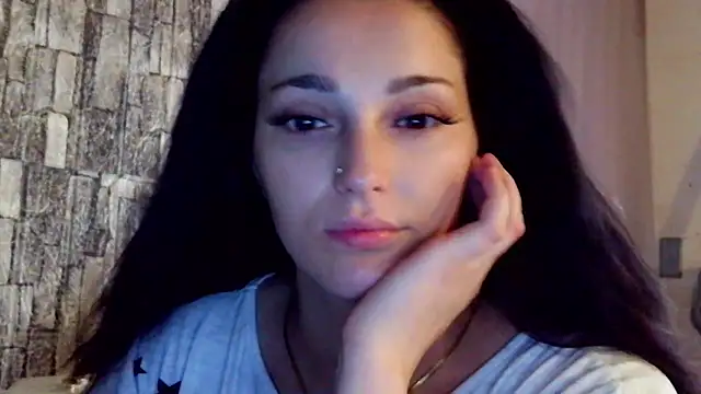 Snapshot of Eda_kiss chatting on 06-27-26, 05:41 Eda kiss online show from 06-27-26, 05:41