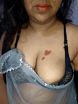 Shakila Cherry 99 online show from 07-16-26, 06:16