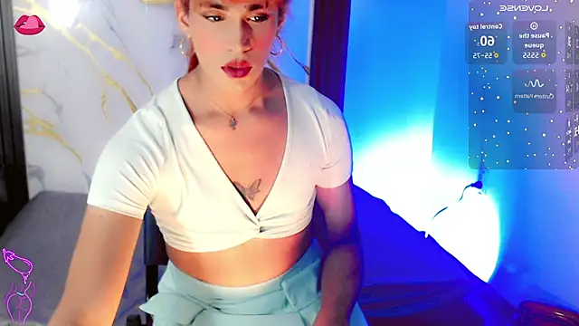 Snapshot of natalia_luxe chatting on 06-30-26, 08:42 natalia luxe online show from 06-30-26, 08:42