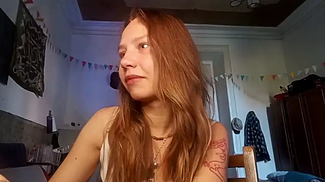 Snapshot of Olivianna chatting on 06-29-26, 02:17 Olivianna online show from 06-29-26, 02:17
