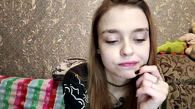CUTE1KITTY online show from 06-29-26, 07:13