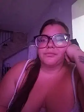 Snapshot of tudiabla06 chatting on 07-10-26, 11:49 tudiabla06 online show from 07-10-26, 11:49