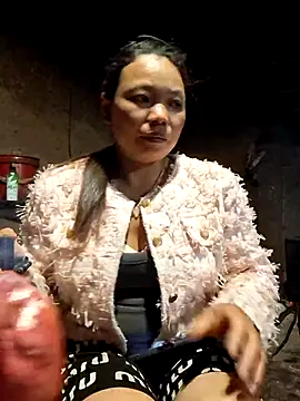 Snapshot of Bini-ll chatting on 07-03-26, 01:17 Bini-ll online show from 07-03-26, 01:17