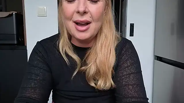 Snapshot of TammyJeann chatting on 09-15-25, 07:09 TammyJeann online show from 09-15-25, 07:09
