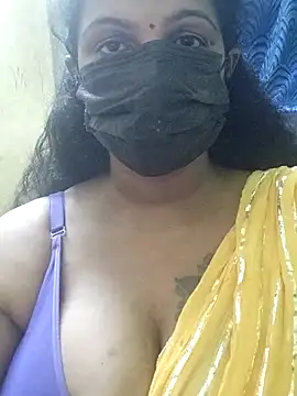 Snapshot of Poojitha-Queen chatting on 06-29-26, 06:29 Poojitha-Queen online show from 06-29-26, 06:29