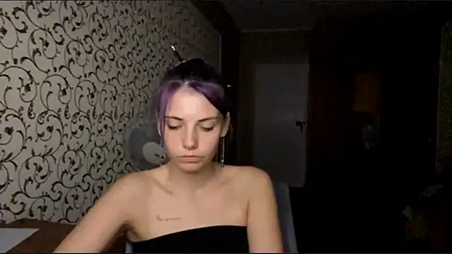 Helen18glo online show from 06-30-26, 08:20