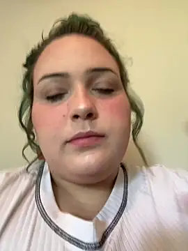 Snapshot of BbGurl18 chatting on 07-09-26, 06:29 BbGurl18 online show from 07-09-26, 06:29