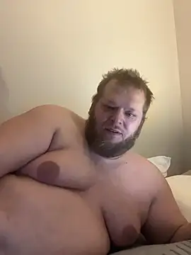 Snapshot of Tallbellybear chatting on 07-10-26, 05:51 Tallbellybear online show from 07-10-26, 05:51