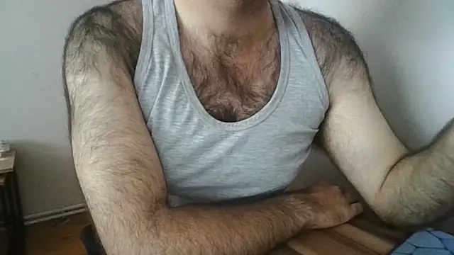 Snapshot of HairyMaster chatting on 07-01-26, 08:47 HairyMaster online show from 07-01-26, 08:47