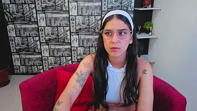 Snapshot of Xiomara_vega chatting on 07-01-26, 10:21 Xiomara vega online show from 07-01-26, 10:21