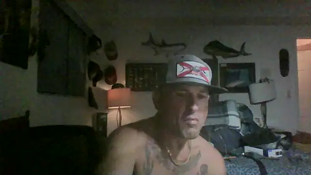 Snapshot of Reelg21 chatting on 07-15-26, 08:10 Reelg21 online show from 07-15-26, 08:10