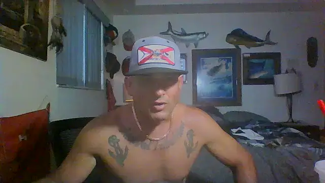Snapshot of Reelg21 chatting on 07-10-26, 11:27 Reelg21 online show from 07-10-26, 11:27
