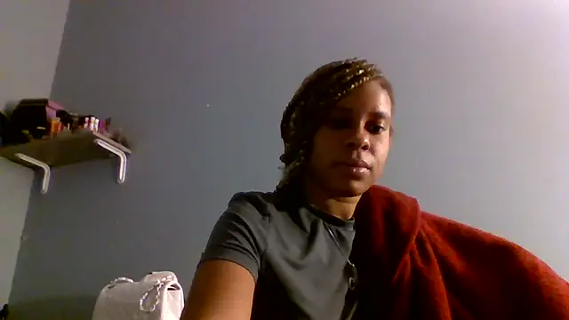 Snapshot of veraredd chatting on 07-01-26, 07:47 veraredd online show from 07-01-26, 07:47