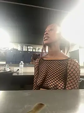 PeachxPatron online show from 07-27-26, 08:27