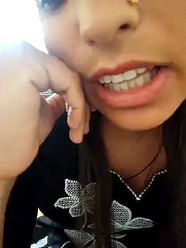 Snapshot of miss_queen_3202 chatting on 07-07-26, 06:58 miss queen 3202 online show from 07-07-26, 06:58