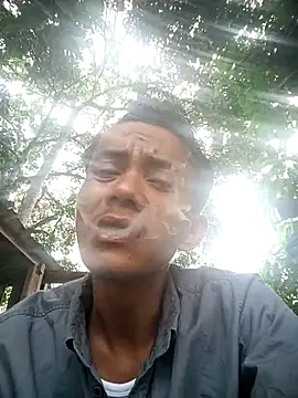 Snapshot of Younk001 chatting on 07-13-26, 02:55 Younk001 online show from 07-13-26, 02:55