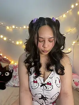 Snapshot of Siena_kay chatting on 07-18-26, 09:45 Siena kay online show from 07-18-26, 09:45
