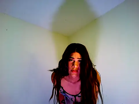 Snapshot of zoe_23baby chatting on 07-06-26, 03:24 zoe 23baby online show from 07-06-26, 03:24