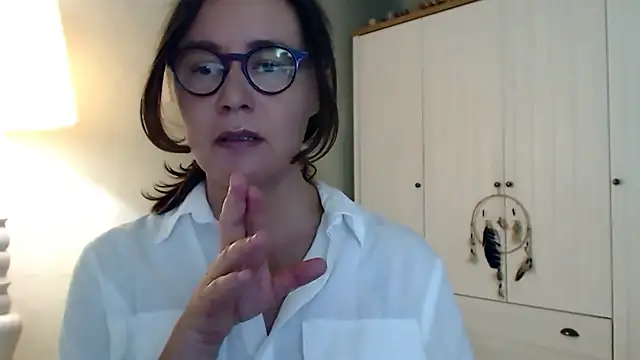 Snapshot of Muntthee chatting on 07-08-26, 10:38 Muntthee online show from 07-08-26, 10:38