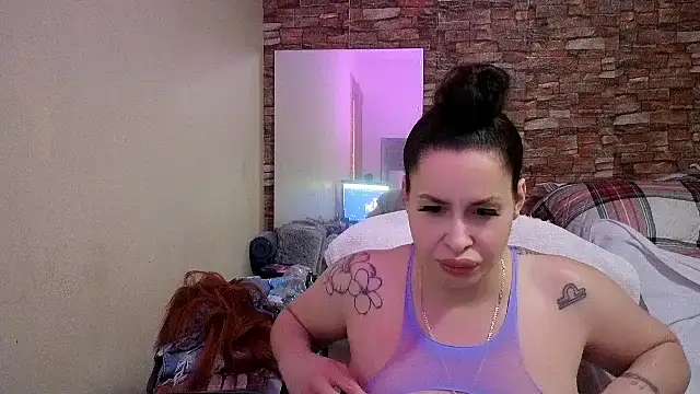 Snapshot of imisamoore69 chatting on 02-19-26, 01:46 imisamoore69 online show from 02-19-26, 01:46