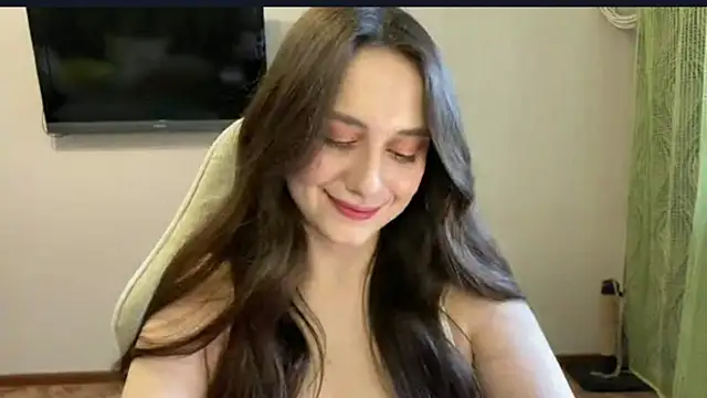 Snapshot of PollyBans chatting on 07-05-26, 01:18 PollyBans online show from 07-05-26, 01:18