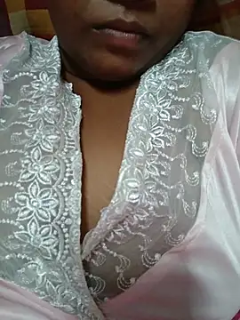 Snapshot of senlata46938 chatting on 07-17-26, 06:32 senlata46938 online show from 07-17-26, 06:32