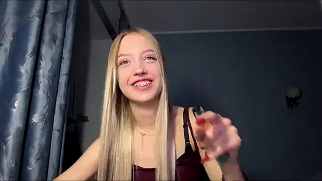 Snapshot of AngelitaMccrobie chatting on 07-03-26, 04:24 AngelitaMccrobie online show from 07-03-26, 04:24