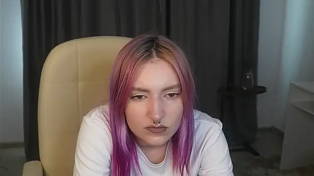 Snapshot of AnnabelBaer chatting on 07-03-26, 12:44 AnnabelBaer online show from 07-03-26, 12:44