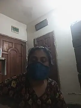 Snapshot of Moyna_52 chatting on 07-03-26, 09:05 Moyna 52 online show from 07-03-26, 09:05