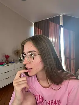 IsabellaStarglow online show from 07-15-26, 03:52