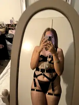 Hannah2708 online show from 07-05-26, 10:05