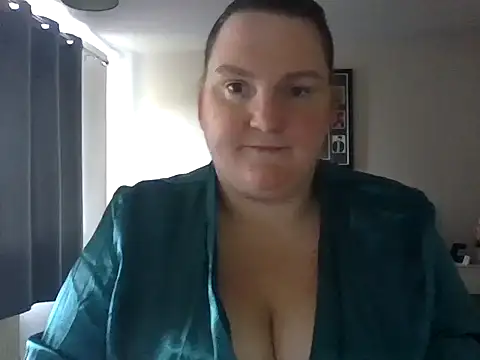 Snapshot of LumaBelleX chatting on 07-23-26, 08:44 LumaBelleX online show from 07-23-26, 08:44