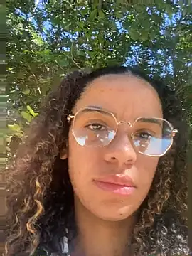 Snapshot of Gina_Glam chatting on 07-22-26, 02:19 Gina Glam online show from 07-22-26, 02:19
