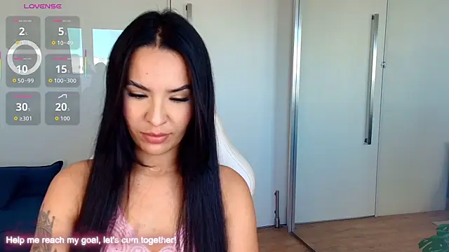 Snapshot of Grace_Colllins chatting on 08-05-26, 11:48 Grace Colllins online show from 08-05-26, 11:48