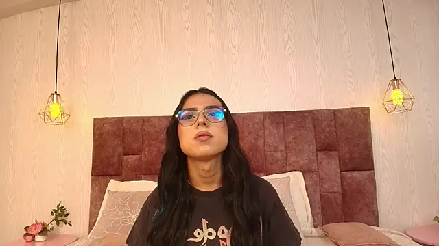 Snapshot of SamanthaFairyy chatting on 07-06-26, 12:45 SamanthaFairyy online show from 07-06-26, 12:45