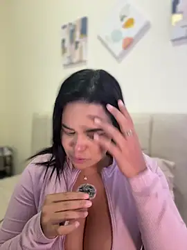 AliceStarshine online show from 01-07-26, 05:23