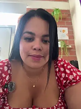 Snapshot of AliceStarshine chatting on 02-15-26, 07:57 AliceStarshine online show from 02-15-26, 07:57