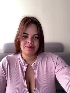 Snapshot of AliceStarshine chatting on 03-05-25, 02:23 AliceStarshine online show from 03-05-25, 02:23