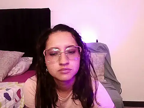 Snapshot of JustVeroo chatting on 07-11-26, 02:12 JustVeroo online show from 07-11-26, 02:12