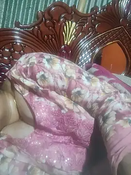 Snapshot of Suha_Mony chatting on 07-11-26, 11:38 Suha Mony online show from 07-11-26, 11:38