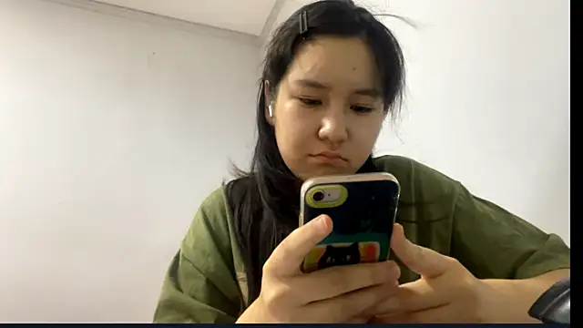 Snapshot of KaseyLeak chatting on 07-09-26, 10:26 KaseyLeak online show from 07-09-26, 10:26