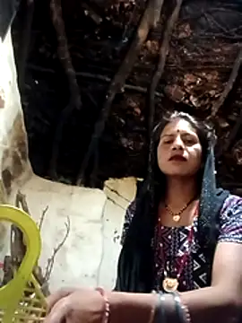 Snapshot of Riya_raj01 chatting on 07-15-26, 03:52 Riya raj01 online show from 07-15-26, 03:52