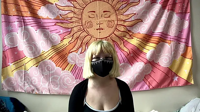 Snapshot of Elly_saii chatting on 07-10-26, 03:28 Elly saii online show from 07-10-26, 03:28