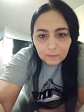 Snapshot of valeria1883 chatting on 07-04-26, 08:35 valeria1883 online show from 07-04-26, 08:35