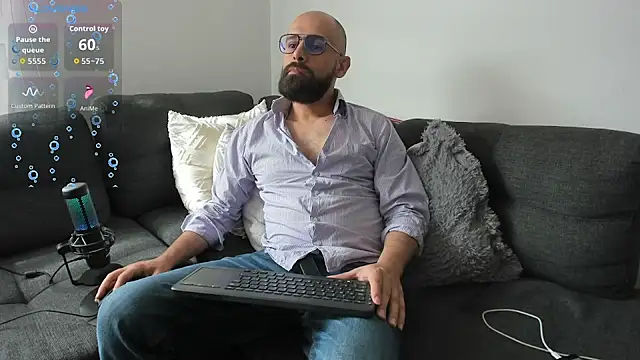 ezequiel mobland online show from 07-08-26, 01:23