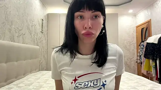 Snapshot of DomenicaLowe chatting on 07-09-26, 08:41 DomenicaLowe online show from 07-09-26, 08:41